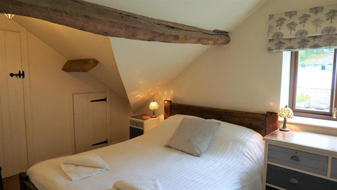 Sheep Dip Cottage - 5* Cyfie Farm, With Log Burner And Private Hot Tub Llanfyllin Ngoại thất bức ảnh